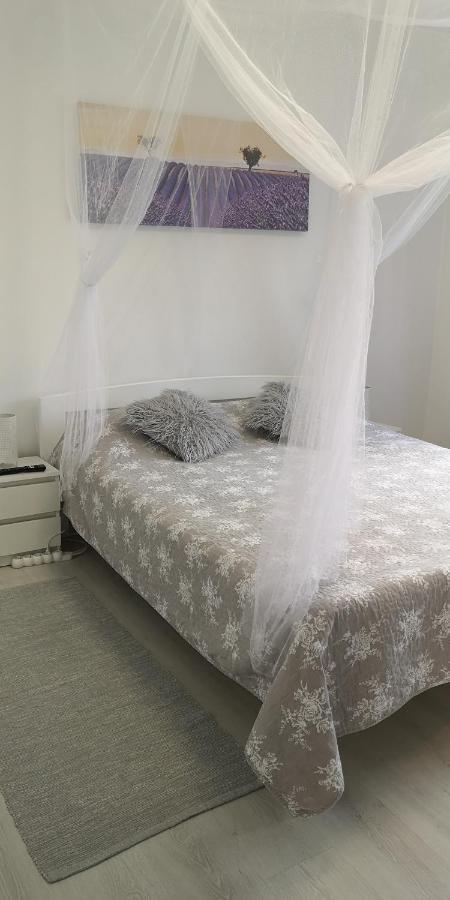 Diamond Apartment Târgu-Mureş Esterno foto